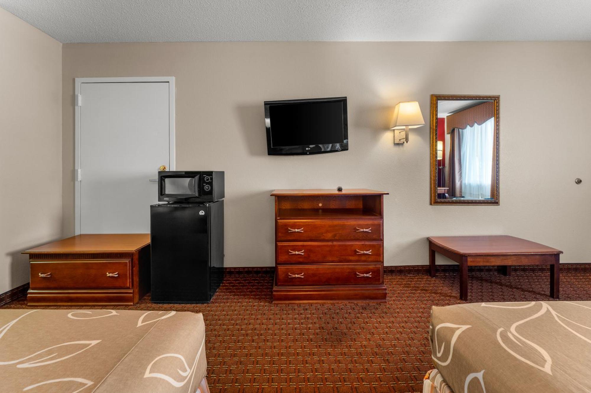 Americas Best Value Inn-Montezuma Eksteriør bilde