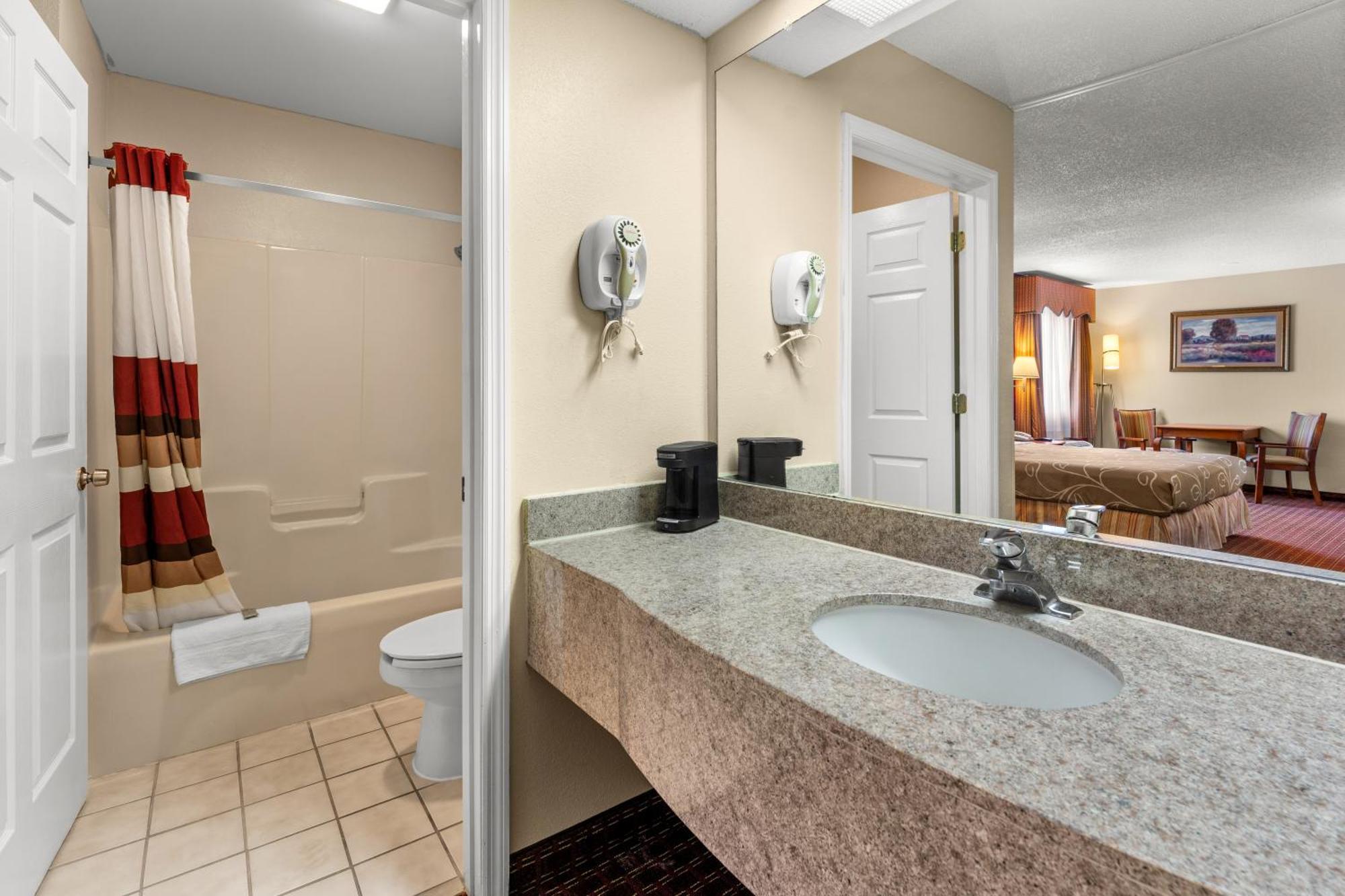 Americas Best Value Inn-Montezuma Eksteriør bilde